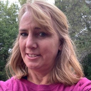 Meet your Posher, Kelli